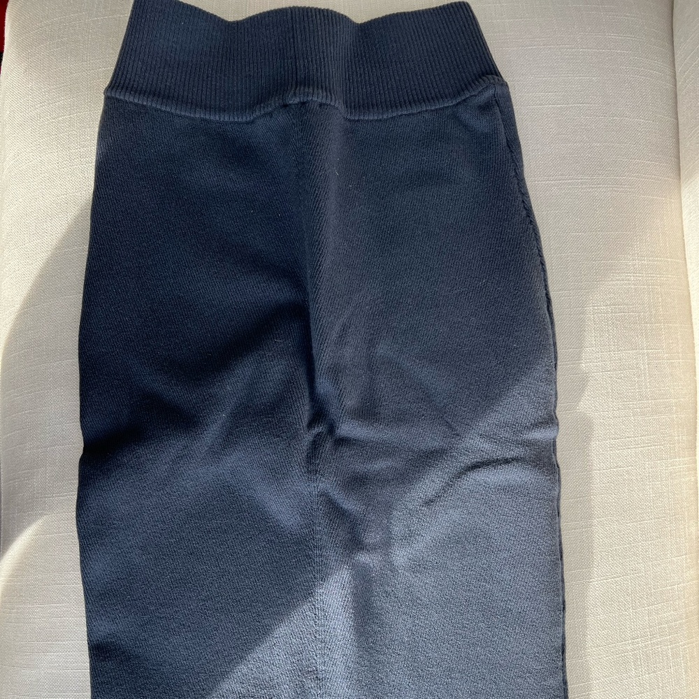 Carbon38 Pencil Skirt (Navy Blue - Small)
